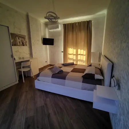 Maison D'Alysie Frühstückspension Foggia